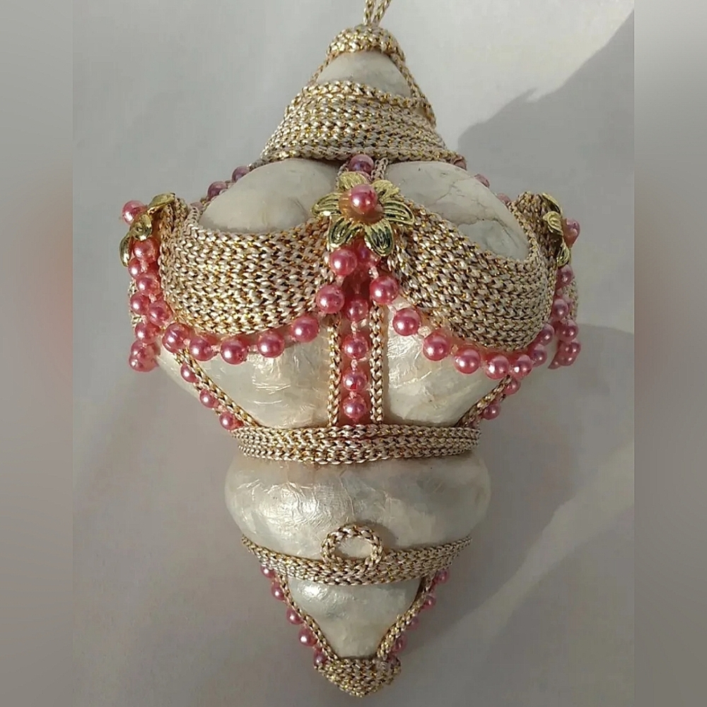 Vintage papier maché baroque ornament finial faux PINK PEARL white gold ornate
